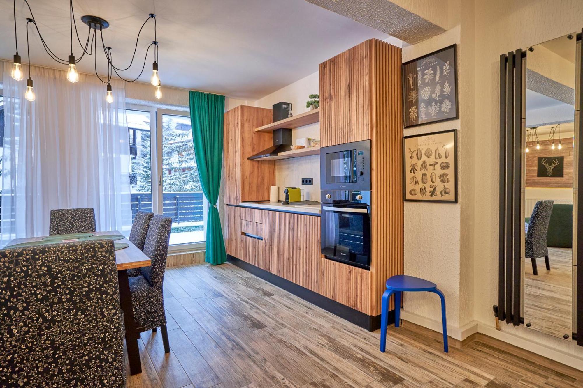 Family Treez Premium Apartments Пояна-Брашов Экстерьер фото